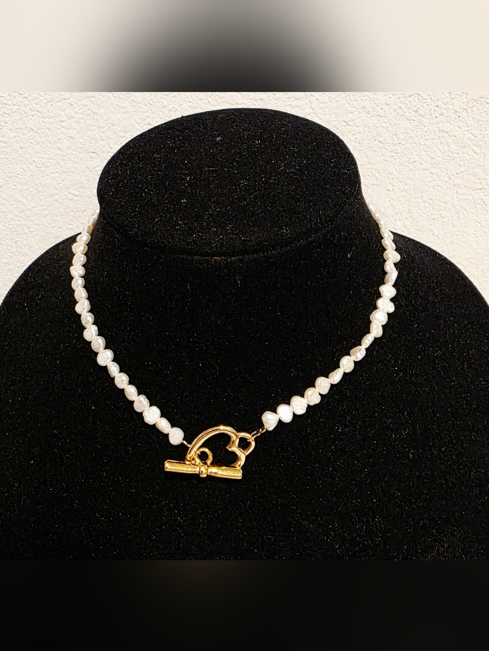 Eliou 14k Goldplated Pearls Necklace With Heart Front Locket Closure New